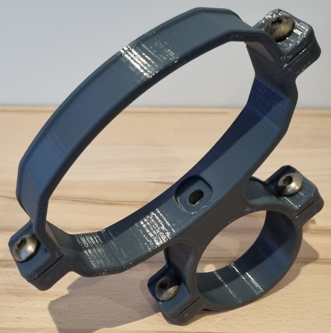 Reproduction en impression 3D ASA résistante aux UV d'un support de gouttière de pergola